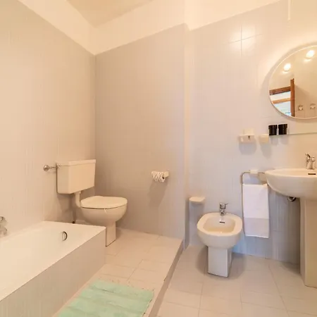 Lunas By Wonderful Italy *